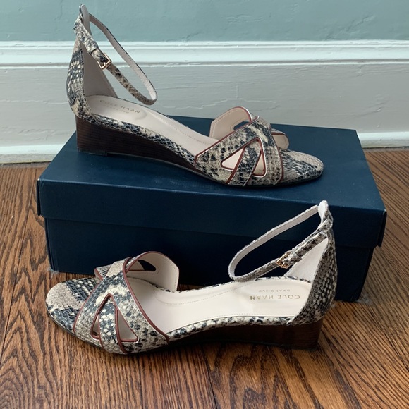 Cole Haan Womens Hana Grand Roccia Snake Print Ankle Strap Heels Size 9 Medium! - Picture 6 of 8